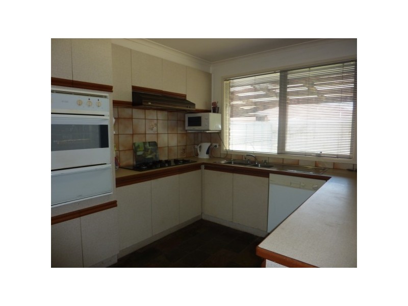 6 Spoonbill Court, Carrum Downs VIC 3201