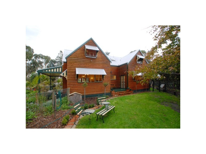 15 Peach Street, Pearcedale VIC 3912