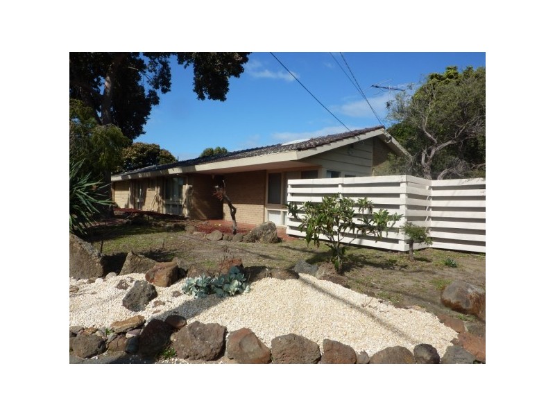 16 Buna Avenue, Seaford VIC 3198