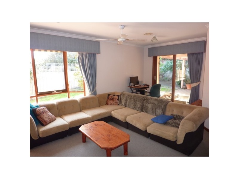 9 Strathearn Court, Carrum Downs VIC 3201