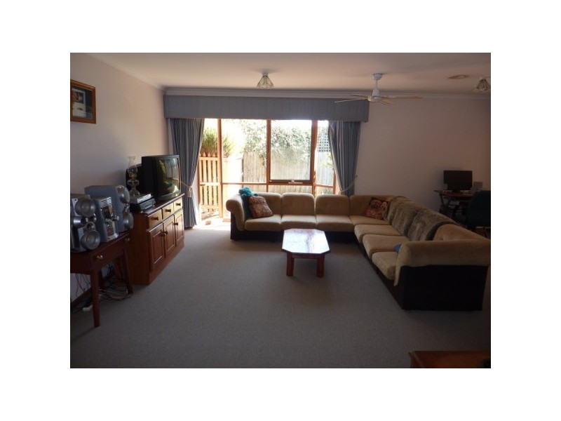 9 Strathearn Court, Carrum Downs VIC 3201