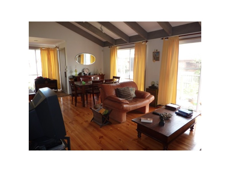 11 Charleville Court, Carrum Downs VIC 3201