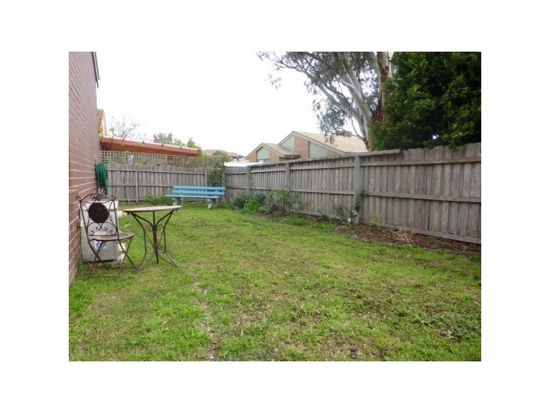 11 Charleville Court, Carrum Downs VIC 3201