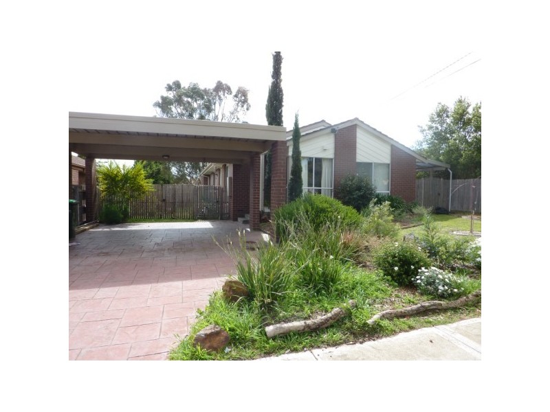 11 Charleville Court, Carrum Downs VIC 3201