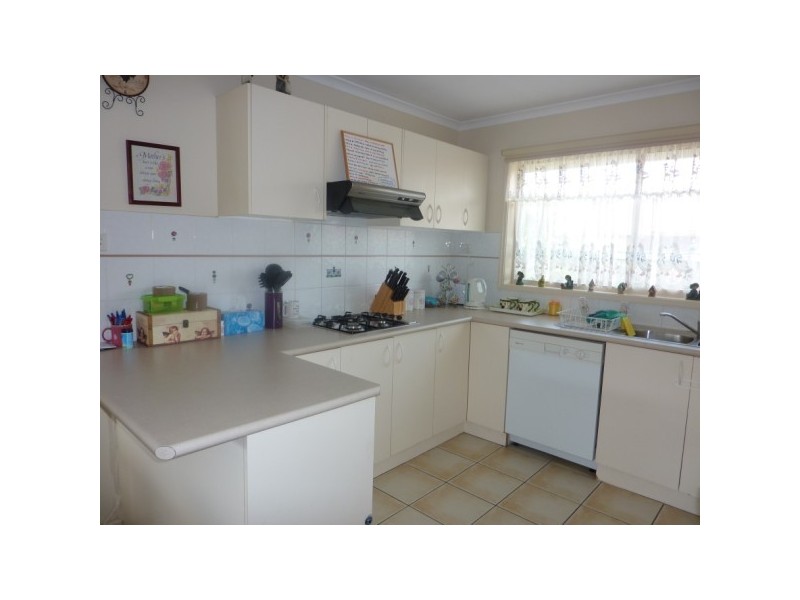 24/79  Greenwood Drive, Carrum Downs VIC 3201