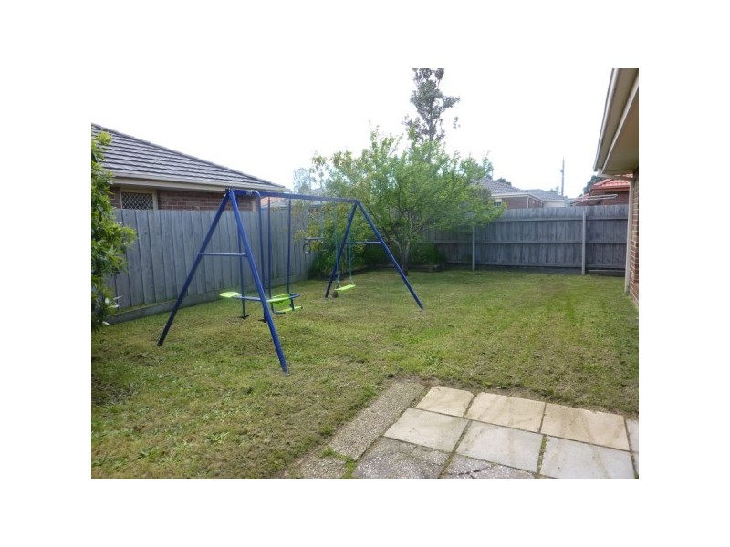 24/79  Greenwood Drive, Carrum Downs VIC 3201