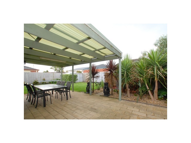 19 Victory Way, Carrum Downs VIC 3201