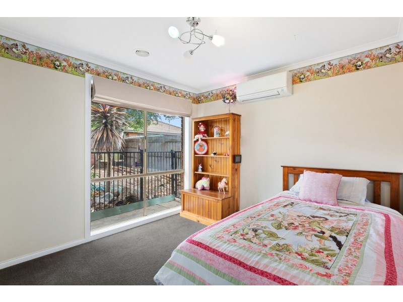 6 John Wedge Wynd, Skye VIC 3977