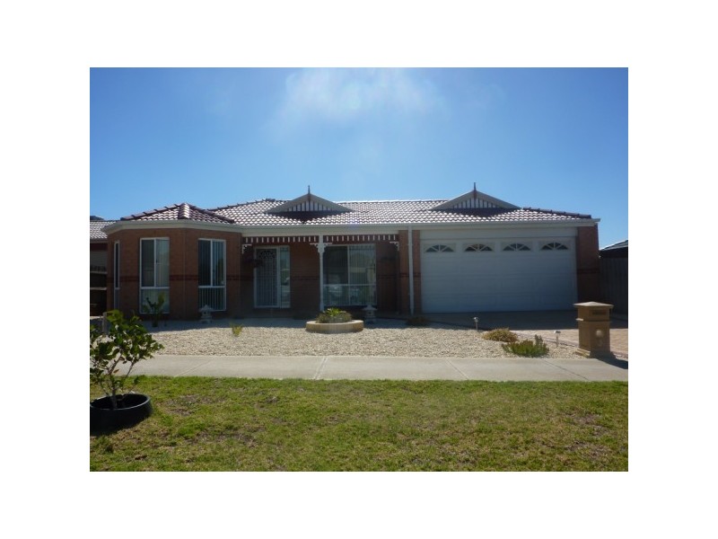 3 Bernard Place, Carrum Downs VIC 3201