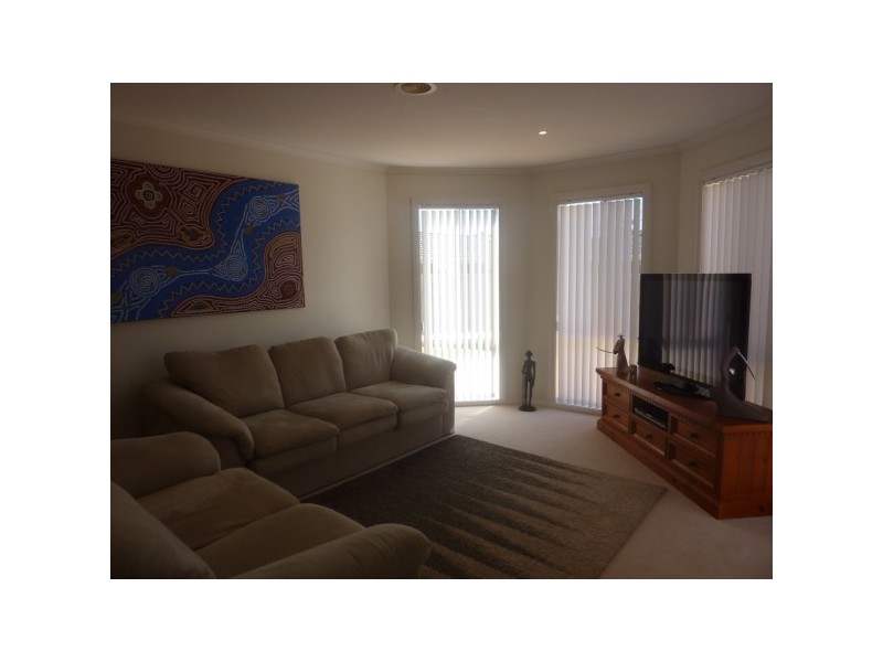 3 Bernard Place, Carrum Downs VIC 3201
