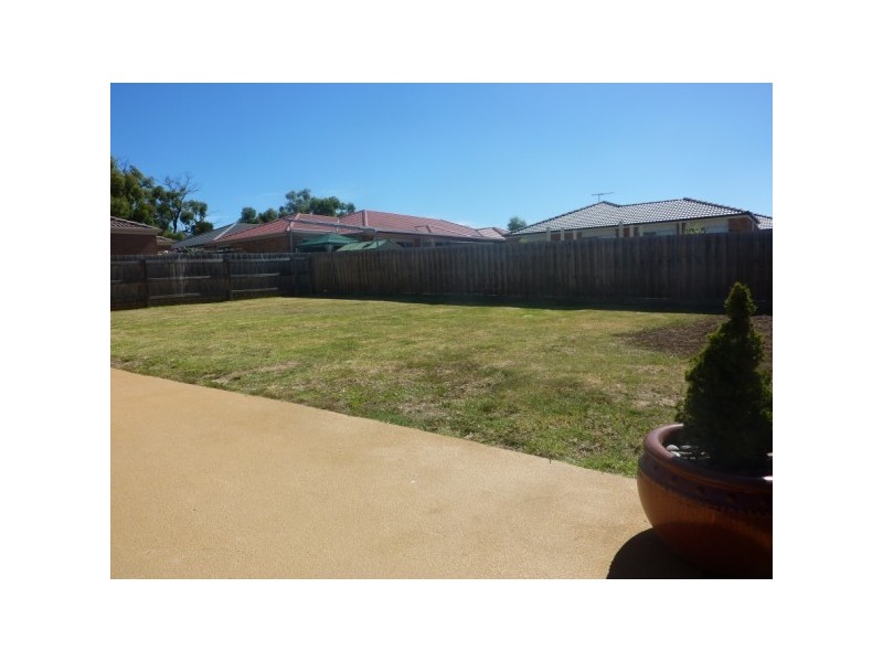 3 Bernard Place, Carrum Downs VIC 3201