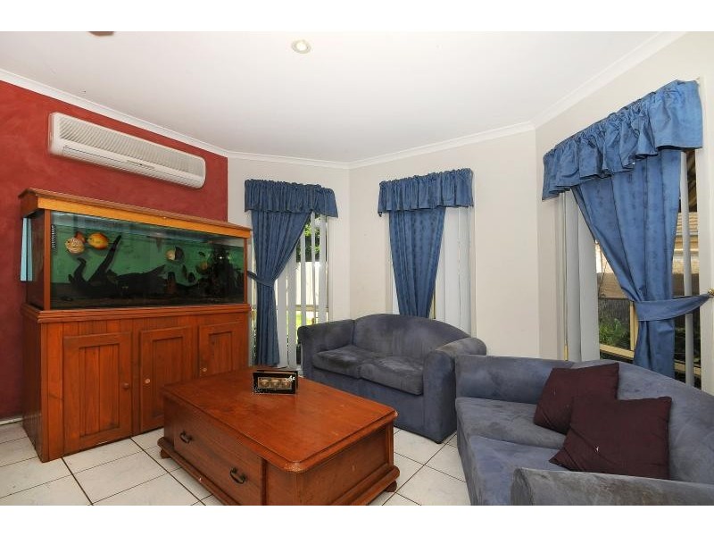 35 Manchester Drive, Skye VIC 3977