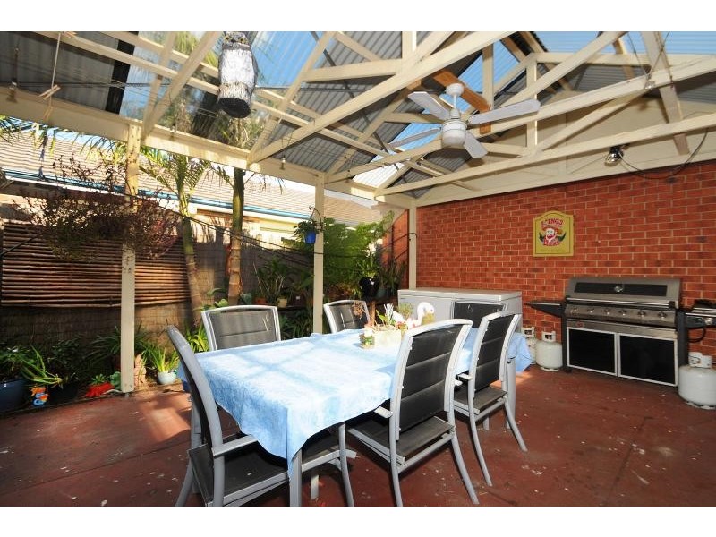 35 Manchester Drive, Skye VIC 3977