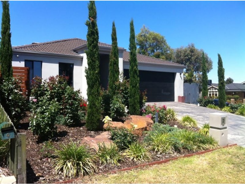 2 Venezia Way, Skye VIC 3977