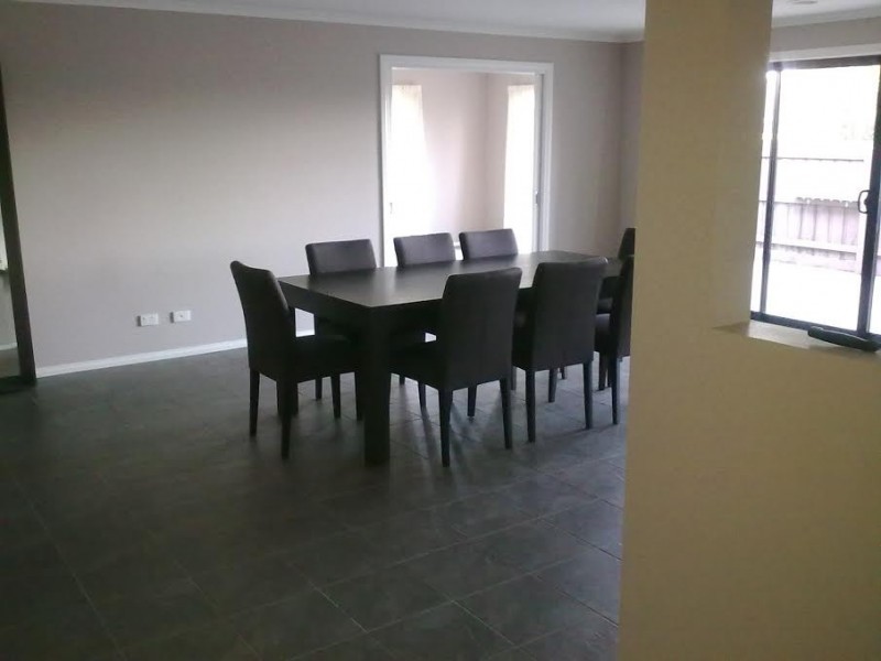 2 Venezia Way, Skye VIC 3977