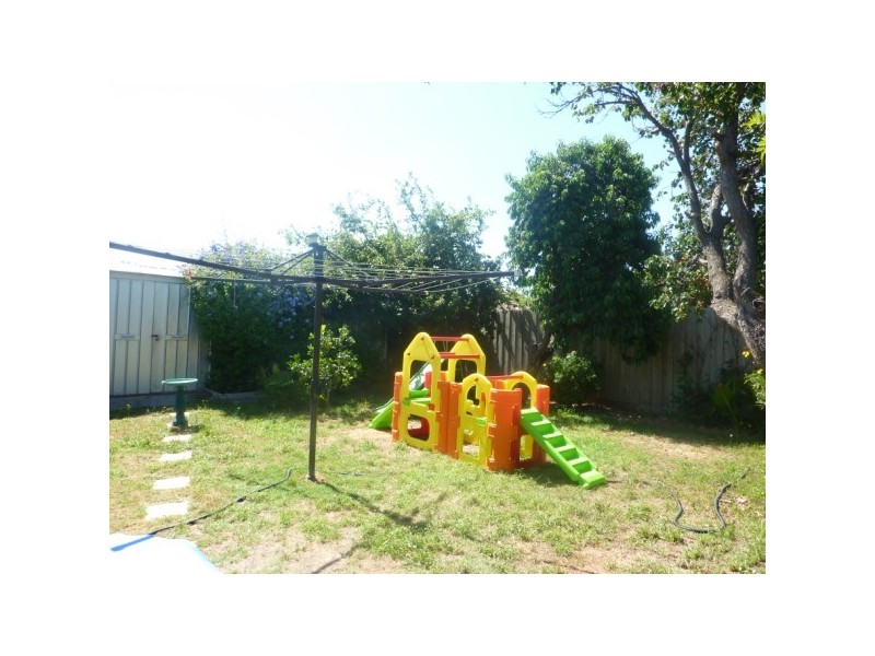 48 Emanuel Drive, Seaford VIC 3198