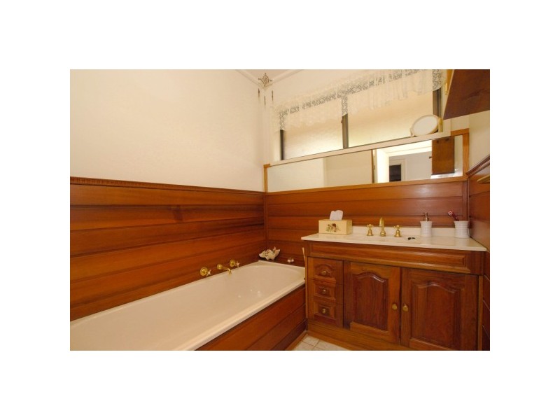 21 Herbert Road, Carrum Downs VIC 3201