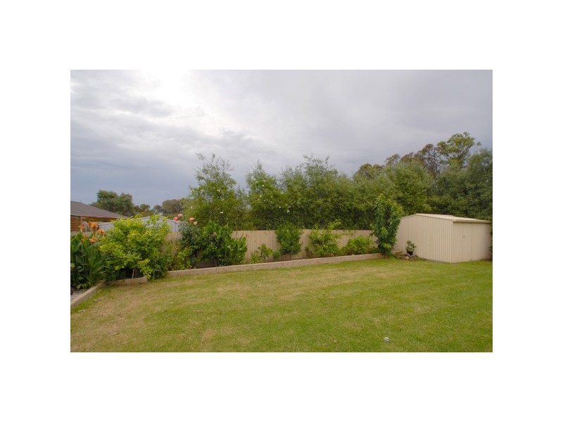 19 Hooper Drive, Skye VIC 3977