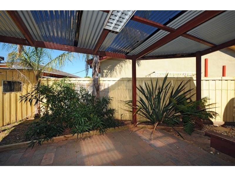 2 Rowan Court, Frankston North VIC 3200