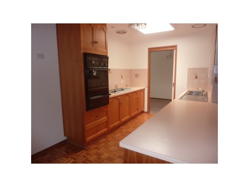 16 Spindrift Court, Carrum Downs VIC 3201