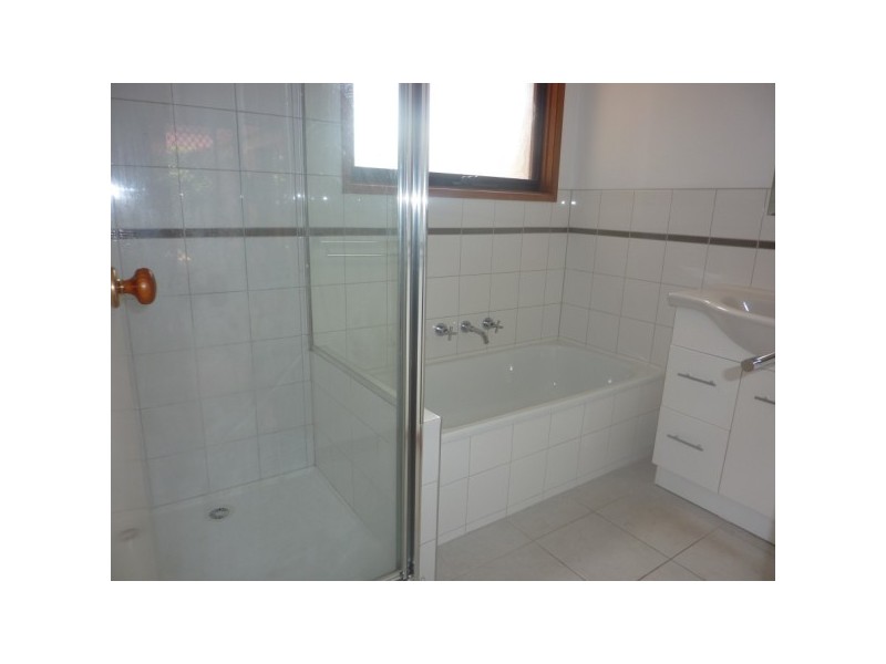 16 Spindrift Court, Carrum Downs VIC 3201