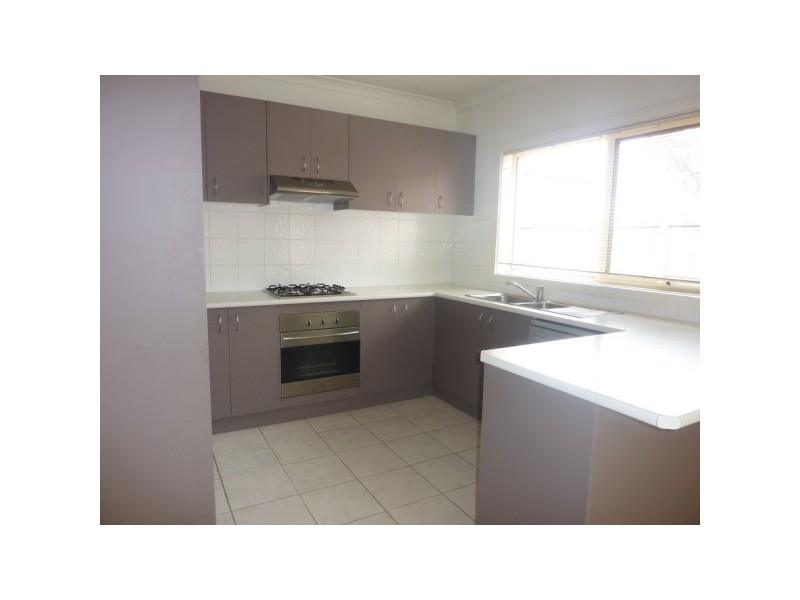 4/32 Lats Avenue, Carrum Downs VIC 3201