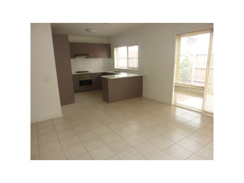 4/32 Lats Avenue, Carrum Downs VIC 3201