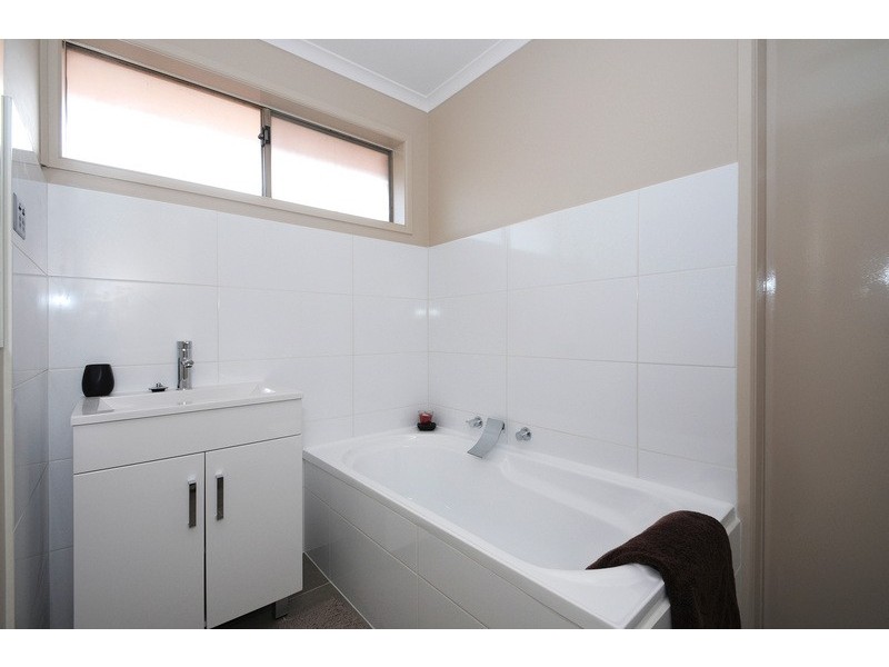 29 Woodvale Drive, Carrum Downs VIC 3201