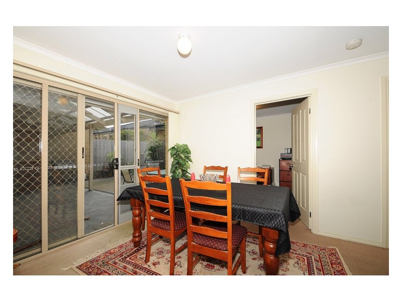 19/17 Coco Parade, Skye VIC 3977