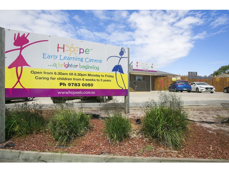 2/58 Luscombe Avenue, Carrum Downs VIC 3201