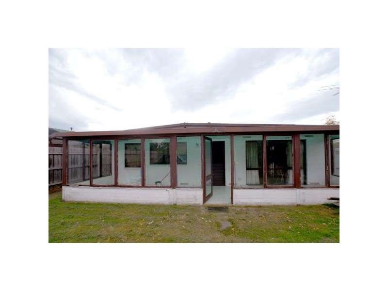 13 Elliott Street, Seaford VIC 3198