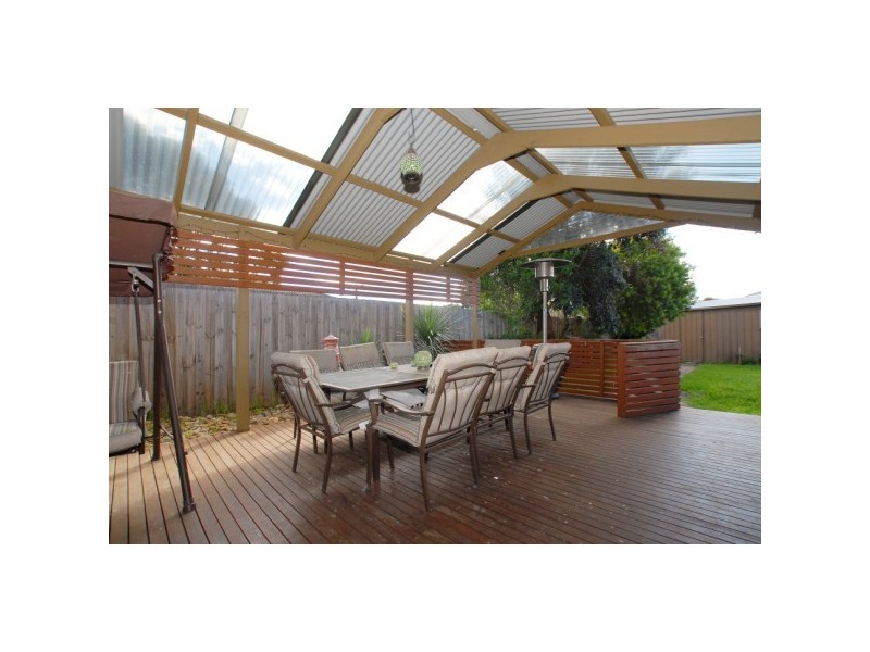 11 Corella Court, Carrum Downs VIC 3201