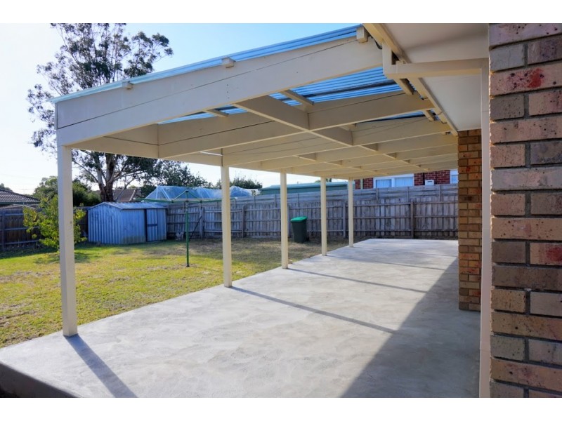 21 Woodvale Drive, Carrum Downs VIC 3201