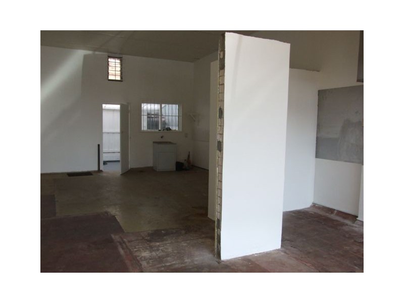 Shop 8 Fairway Street, Frankston VIC 3199