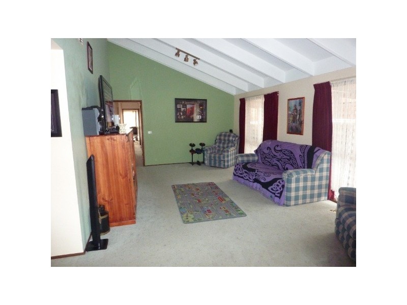 1 Linden Court, Carrum Downs VIC 3201