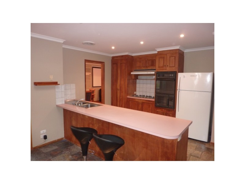 10 Munday Court, Skye VIC 3977