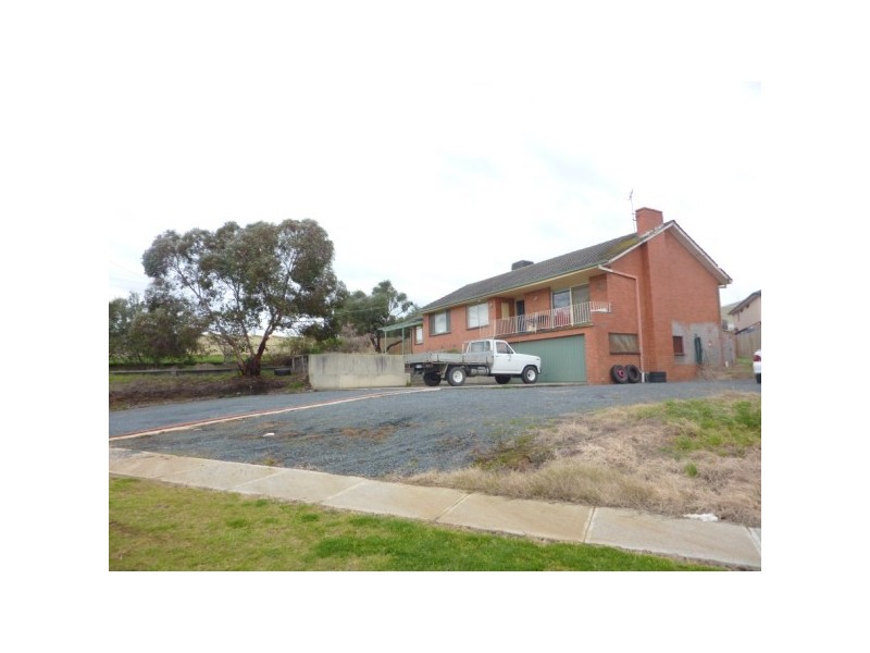 305 McCormicks Road, Carrum Downs VIC 3201