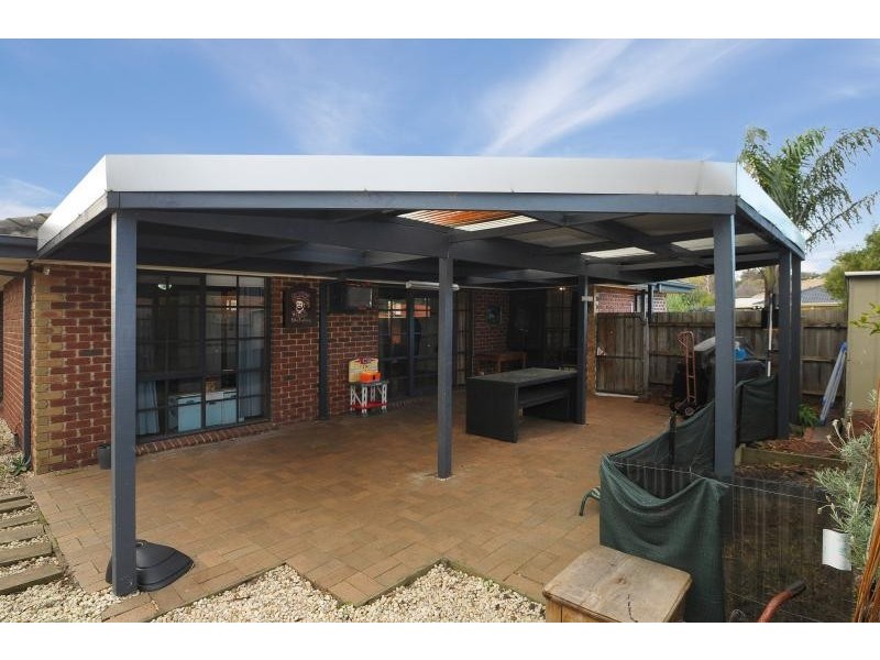 65 Darnley Drive, Skye VIC 3977