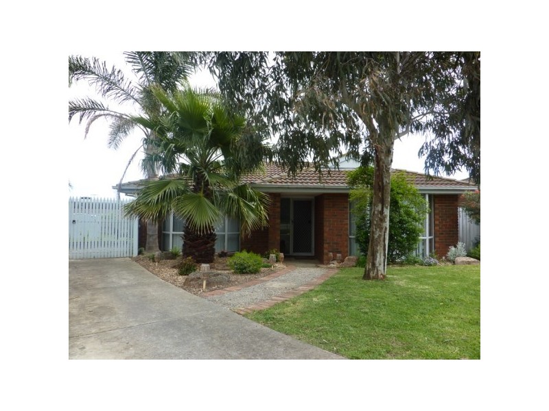 2 Tandarra Court, Carrum Downs VIC 3201