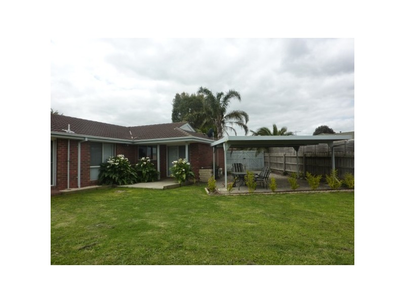 2 Tandarra Court, Carrum Downs VIC 3201