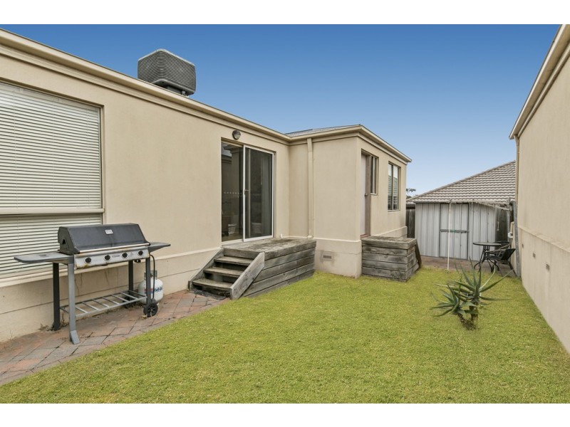 2/21 Brunnings Road, Carrum Downs VIC 3201