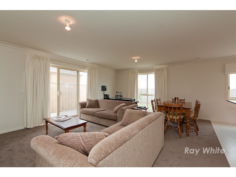 41 Banfield Place, Lyndhurst VIC 3975