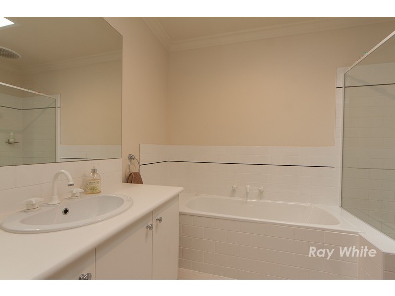 41 Banfield Place, Lyndhurst VIC 3975