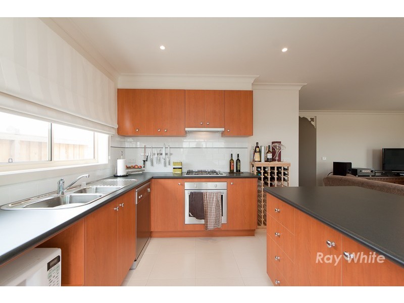 41 Banfield Place, Lyndhurst VIC 3975