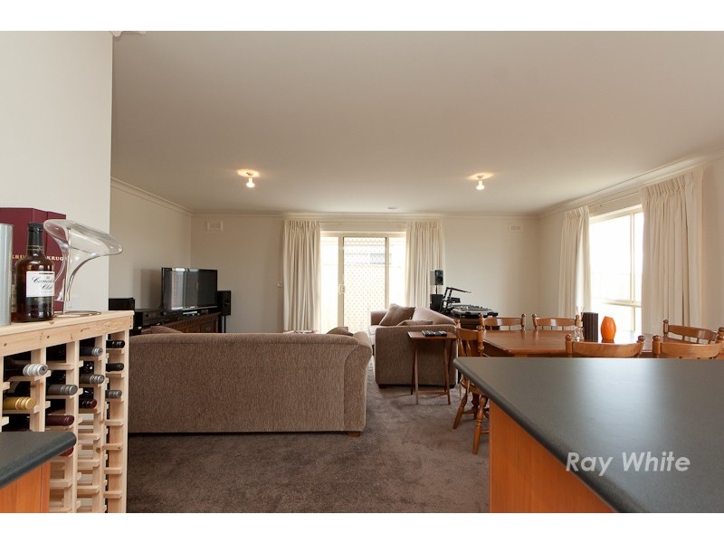 41 Banfield Place, Lyndhurst VIC 3975