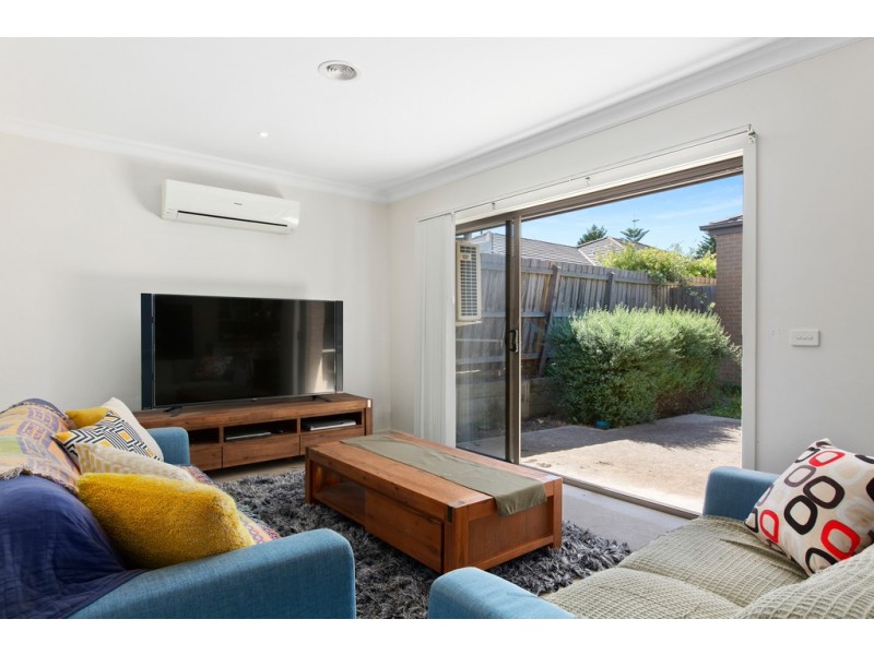2/43 McCormicks Road, Carrum Downs VIC 3201