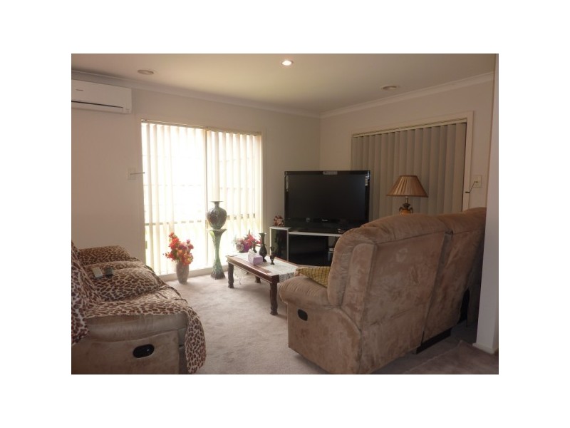 4/75 Clifton Park Drive, Carrum Downs VIC 3201