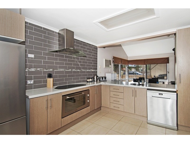 1 The Glen, Carrum Downs VIC 3201