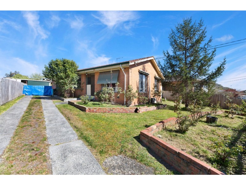 24 Wirilda Crescent, Frankston North VIC 3200