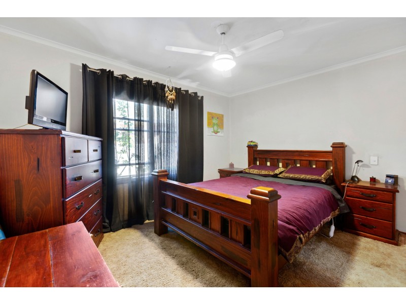 24 Wirilda Crescent, Frankston North VIC 3200